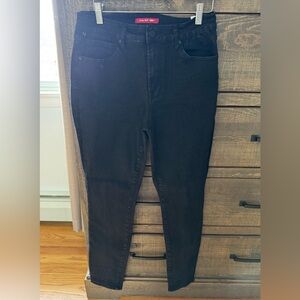 Women’s Black Skinny Jeans with Stretch Waistband